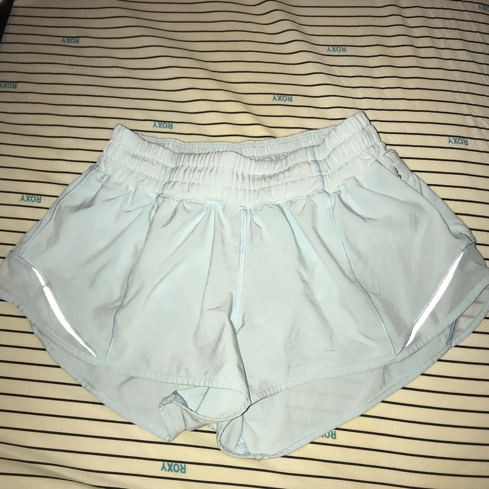 lululemon hotty hot II shorts